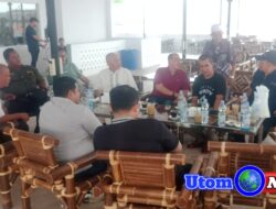 Owner Dara Kupi Ajak Tokoh Masyarakat dan Wartawan Ngopi Bareng di Sei Batang Hari di Kota Medan