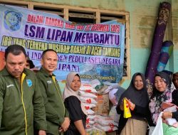 Di Hari Ibu, Ketua Lsm Lipan Pantas Tarigan Beri Bantuan Para Ibu-Ibu Korban Banjir di Tamiang