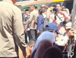 Presiden Prabowo Subianto Tiba di Aceh Tenggara, Disambut Isak Tangis Haru Ibu-Ibu yang Rindu Hadirkan Sentuhan Kepemimpinan.
