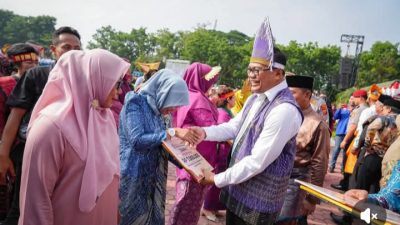 Pemecatan 6 ASN Pelanggar Disiplin Berat: Bupati Deli Serdang Beri Pelajaran Keras di Hardiknas, “Tidak Ada Toleransi!”
