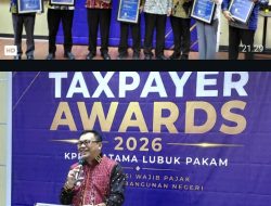Bupati Bersama 5 OPD Kabupaten Deli Serdang Raih Penghargaan Taxpayer Awards 2026
