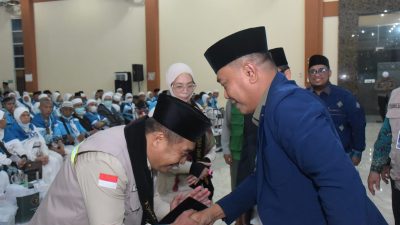 Lom Suwondo Sambut Kepulangan Jemaah Haji Kloter 15