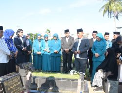 “Ziarah ke Makam Mantan Bupati: Pemkab Deli Serdang Ingatkan ASN ‘Jaga Hati & Iman sebagai Pelayan Rakyat'”
