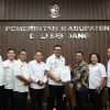 “BUPATI COPOT KETUA FKDM, KEPALA KESBANGPOL MUNDUR. ANWAR SADAT SIREGAR DITUNJUK JADI PLH”         Pemkab Deli Serdang Tegaskan Komitmen Jaga Netralitas dan Kondusivitas Daerah