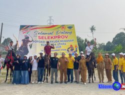 Panitia Selekprov Pordasi Berkuda Memanah Serahkan Medali Kepada Pemenang Ajang Lomba Horse Back Archery dan Archery For House Riding 